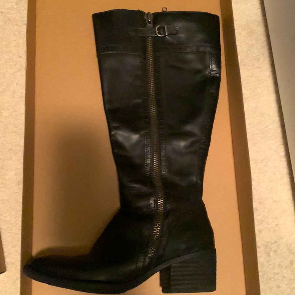 Born boots